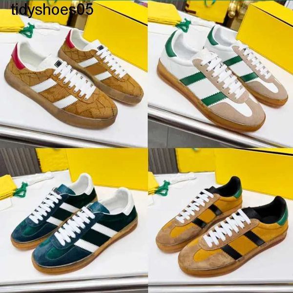 2023r shoes mens women gazelle sneakers velvet patchwork retro trainers co-branded ladies sneaker embroidered letters canvas shoes, Black
2023r shoes mens women gazelle sneakers velvet patchwork retro trainers co-branded ladies sneaker embroidered letters canvas shoes, Black