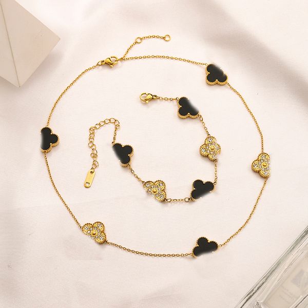 luxury bangle bracelet fashion design letter bracelets women couple love bracelet chain flowers crystal rhinestone jewelry accessories, Black
luxury bangle bracelet fashion design letter bracelets women couple love bracelet chain flowers crystal rhinestone jewelry accessories, Black