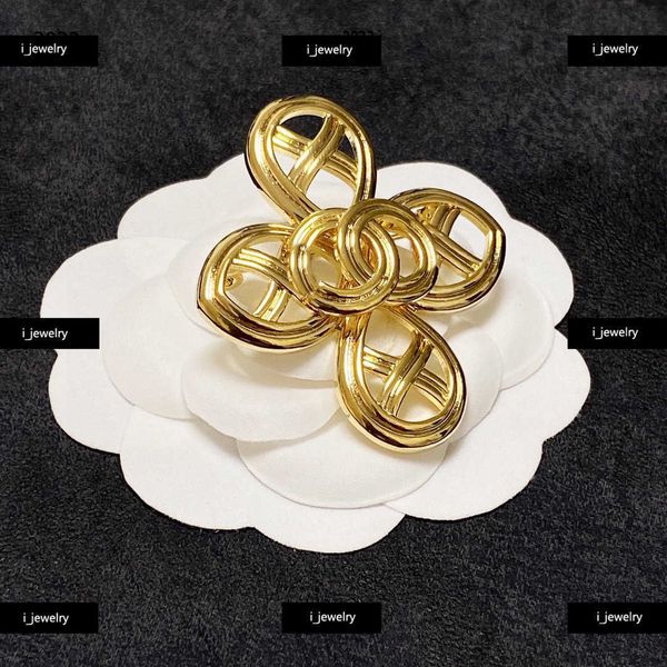 fashion brooch designer women brooches woven hollow design pins jewelry #including brand box new arrival, Gray
fashion brooch designer women brooches woven hollow design pins jewelry #including brand box new arrival, Gray