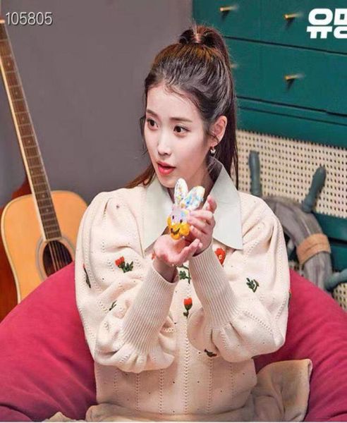 810 2021 autumn brand same style sweater pullover prom sweater regular long sleeve embroidery crew neck sweater qian9431804, White;black
810 2021 autumn brand same style sweater pullover prom sweater regular long sleeve embroidery crew neck sweater qian9431804, White;black
