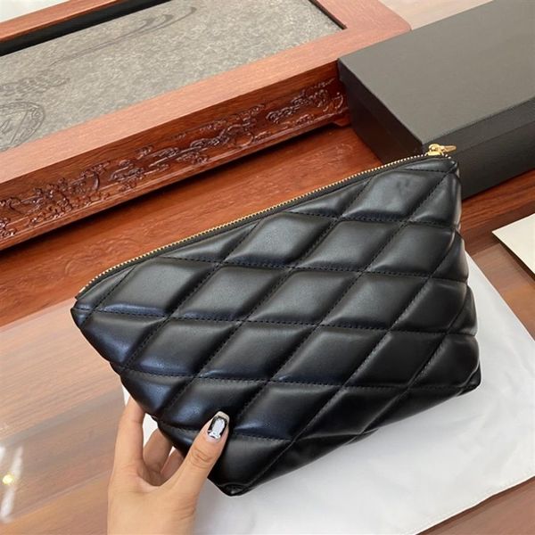designer luxury cosmetic pouch daily pouch clutch pochette with dust bag no chain personalized make up case289q
designer luxury cosmetic pouch daily pouch clutch pochette with dust bag no chain personalized make up case289q