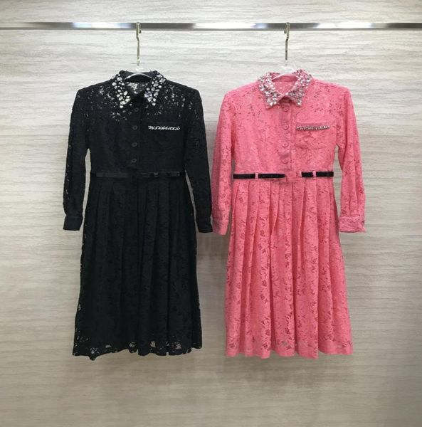 2021 fw blackpink lace midcalf dress designer crystals lapel neck long sleeves maxi dresses party gown with belt milan runway ve3662626, Black
2021 fw blackpink lace midcalf dress designer crystals lapel neck long sleeves maxi dresses party gown with belt milan runway ve3662626, Black