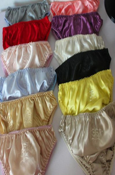 women silk satin panties female respiratory underwear embrodery ladies knickers briefs heathy mixed color whole 6786037, Black;pink
women silk satin panties female respiratory underwear embrodery ladies knickers briefs heathy mixed color whole 6786037, Black;pink