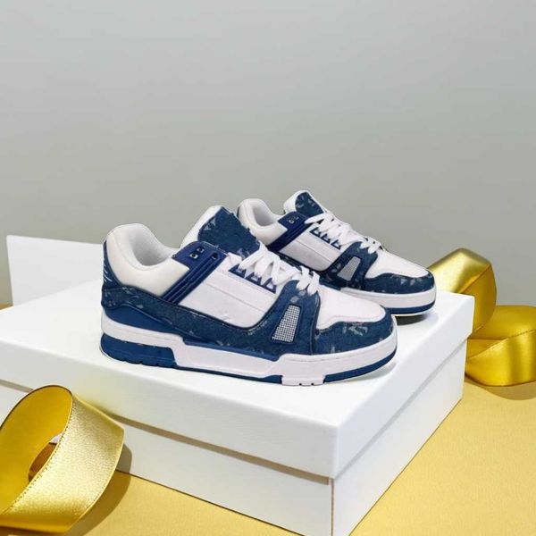 men designer causal shoes fashion woman leather lace up platform sole sneakers white black mens womens luxury velvet suede 35-45
men designer causal shoes fashion woman leather lace up platform sole sneakers white black mens womens luxury velvet suede 35-45
