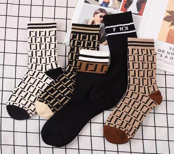 men and women designer socks retro letter print brand fashion sock men039s autumn winter socks whole1948041, Black
men and women designer socks retro letter print brand fashion sock men039s autumn winter socks whole1948041, Black