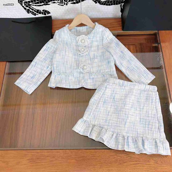 23ss designer girls dress suits autumn sets size 110-160 cm 2pcs pearl flower button jacket and ruffled lace skirt luxurious aug18, White
23ss designer girls dress suits autumn sets size 110-160 cm 2pcs pearl flower button jacket and ruffled lace skirt luxurious aug18, White