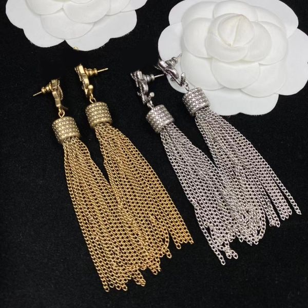 luxury designer fashion dangle chandelier earrings women's letter tassel vintage pendant earrings gold silver optional with box
luxury designer fashion dangle chandelier earrings women's letter tassel vintage pendant earrings gold silver optional with box