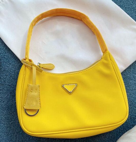 2023 designers shoulder bags luxurys handbags fashion baguette nylon lady underarm bag with box
2023 designers shoulder bags luxurys handbags fashion baguette nylon lady underarm bag with box