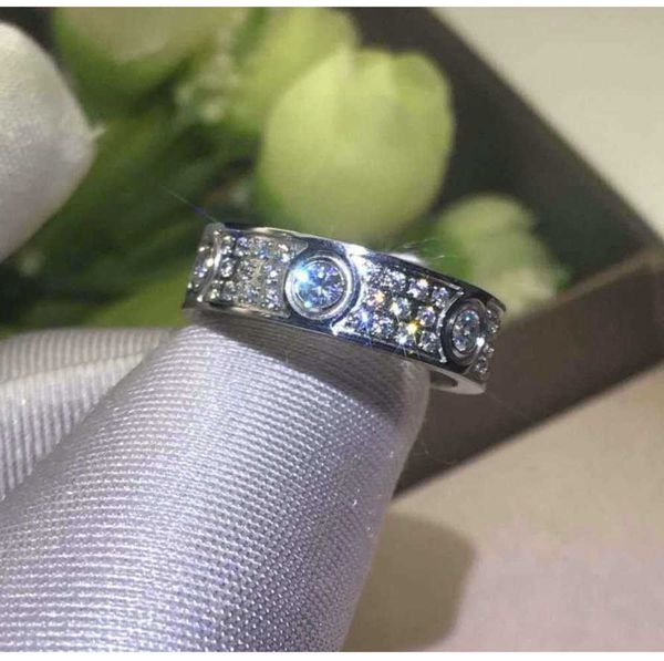 full diamond titanium steel silver love men and women rose gold for lovers couple jewelry gift, Slivery;golden
full diamond titanium steel silver love men and women rose gold for lovers couple jewelry gift, Slivery;golden