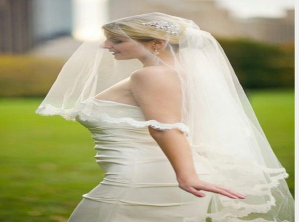 arrival diamond 2021 new veil lace appliques edge wedding veil bridal accessories with comb voile mariage4457190, Black
arrival diamond 2021 new veil lace appliques edge wedding veil bridal accessories with comb voile mariage4457190, Black
