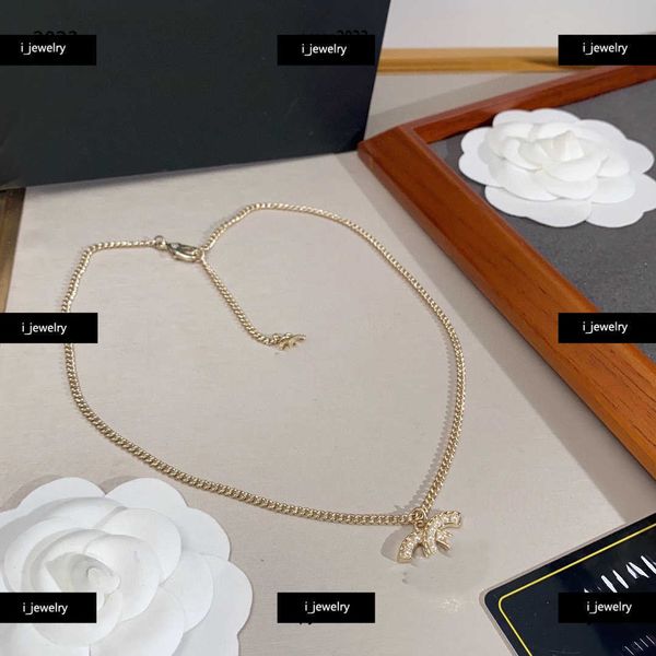 women's designer necklace logo shaped pendant design jewelry pearl decoration pendant necklaces #including brand box new arrival, Silver
women's designer necklace logo shaped pendant design jewelry pearl decoration pendant necklaces #including brand box new arrival, Silver