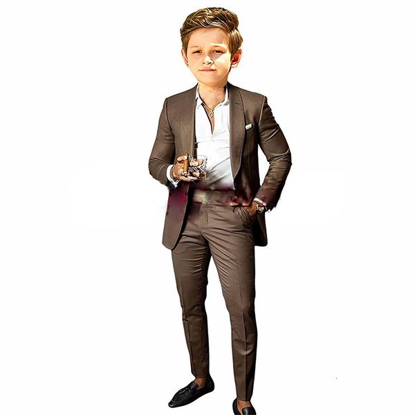suits handsome child suit spring autumn costume wedding party set kids 2 pieces blazerpants performance clothes 230821, Black
suits handsome child suit spring autumn costume wedding party set kids 2 pieces blazerpants performance clothes 230821, Black