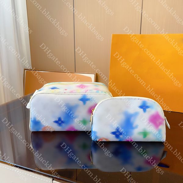 classic letter cosmetic bag designer makeup bag women high capacity leather toiletry make up case square watercolor wash bags
classic letter cosmetic bag designer makeup bag women high capacity leather toiletry make up case square watercolor wash bags