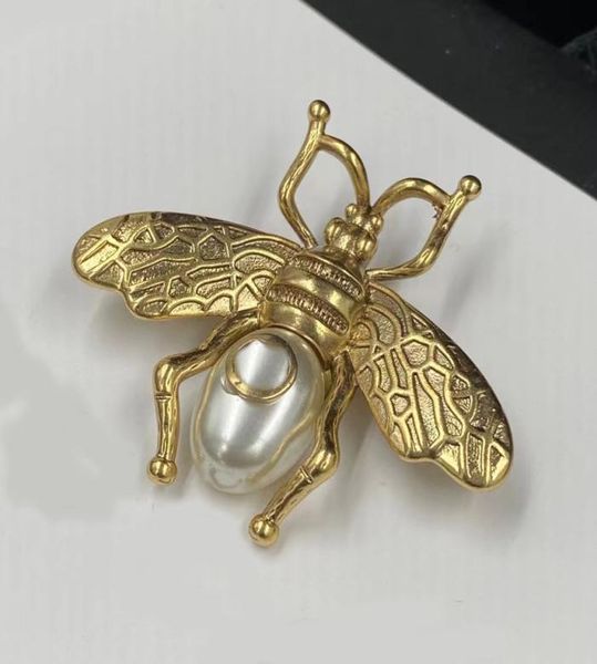 luxury designer fashion pins brooches brass material no fading small bee brooch male female same style1930729, Gray
luxury designer fashion pins brooches brass material no fading small bee brooch male female same style1930729, Gray
