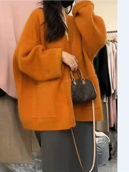 womens knits tees fashion women sweaters autumn winter solid long sleeve loose vneck knitted cardigan oversize versatile casual coats 230821, White
womens knits tees fashion women sweaters autumn winter solid long sleeve loose vneck knitted cardigan oversize versatile casual coats 230821, White