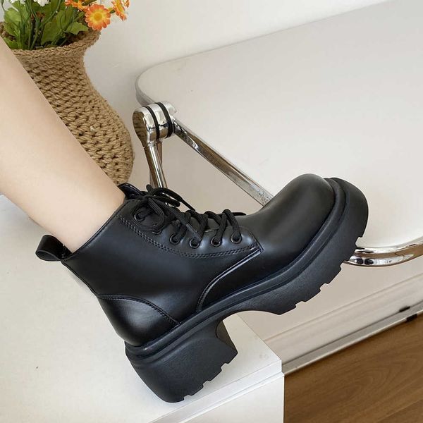 2023 autumn/winter new fashion british style round head lace up slim boots thick heel short sleeve thick sole versatile martin boots 230811, Black
2023 autumn/winter new fashion british style round head lace up slim boots thick heel short sleeve thick sole versatile martin boots 230811, Black