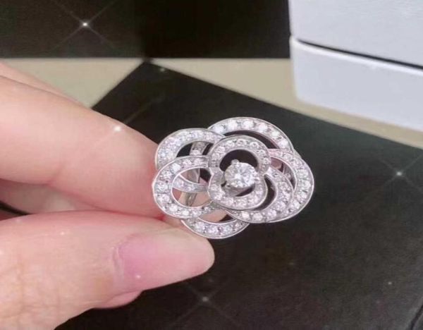 fashion luxury hollow camellia ring women039s s925 sterling silver fine jewelry popular brands in europe party shine 2022new ri2695807, Golden;silver
fashion luxury hollow camellia ring women039s s925 sterling silver fine jewelry popular brands in europe party shine 2022new ri2695807, Golden;silver