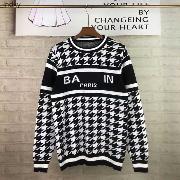 men and women designer loose sweaters retro knitwear mens womens with the same autumn winter sweater, White;black
men and women designer loose sweaters retro knitwear mens womens with the same autumn winter sweater, White;black