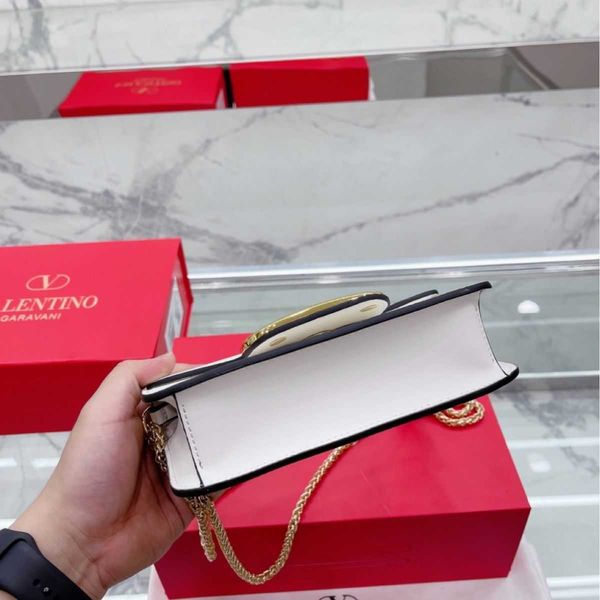 v designer bags for ladies vabig v womens bag chain strap handheld crossbody new style temperament female star same style womens bag travel
v designer bags for ladies vabig v womens bag chain strap handheld crossbody new style temperament female star same style womens bag travel