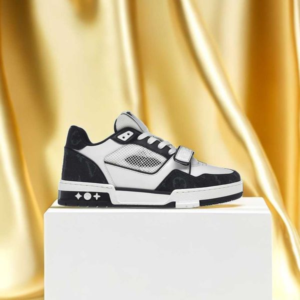virgil casual shoes calfskin leather men women designer abloh flat sneaker denim canvas shoe embossed trainer triple white black green red b
virgil casual shoes calfskin leather men women designer abloh flat sneaker denim canvas shoe embossed trainer triple white black green red b