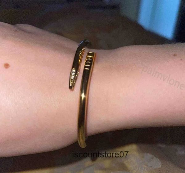 classic bangles designer gold silver nail bracelet steel cuff fashion brand c bangle diamond bracelets womens mens love jewelry gift c80009, Black
classic bangles designer gold silver nail bracelet steel cuff fashion brand c bangle diamond bracelets womens mens love jewelry gift c80009, Black