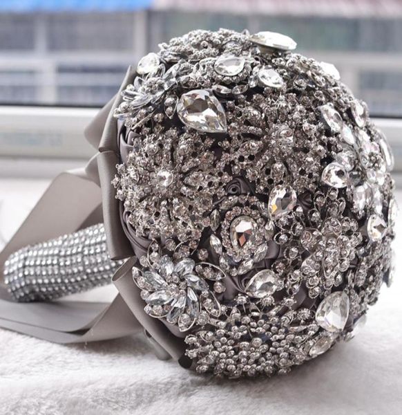 gorgeous crystal luxury bling wedding bouquet sparkle brooch bouquet wedding accessory artifical flowers bridal bouquets4477844
gorgeous crystal luxury bling wedding bouquet sparkle brooch bouquet wedding accessory artifical flowers bridal bouquets4477844