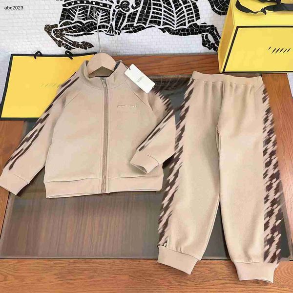 new designer kids clothes child autumn sets size 110-160 cm 2pcs embroidered logo on chest stand collar jacket and pants aug10, White
new designer kids clothes child autumn sets size 110-160 cm 2pcs embroidered logo on chest stand collar jacket and pants aug10, White