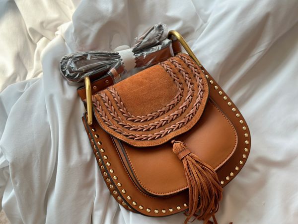 2023 new super practical lady designer crossbody handbag fashion large capacity totes luxury shoulder bags for women
2023 new super practical lady designer crossbody handbag fashion large capacity totes luxury shoulder bags for women