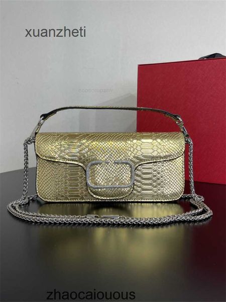 lady's valantions underarm versatile square outdoor sense new bag women's luxury classic bag high crystal small chain handheld dia
lady's valantions underarm versatile square outdoor sense new bag women's luxury classic bag high crystal small chain handheld dia