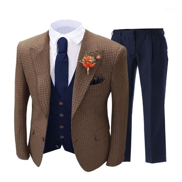men's suits & blazers men's suit brown formal 3 pieces slim fit shawl lapel plaid soft wool tweed prom grey tuxedos wedd284q, White;black
men's suits & blazers men's suit brown formal 3 pieces slim fit shawl lapel plaid soft wool tweed prom grey tuxedos wedd284q, White;black
