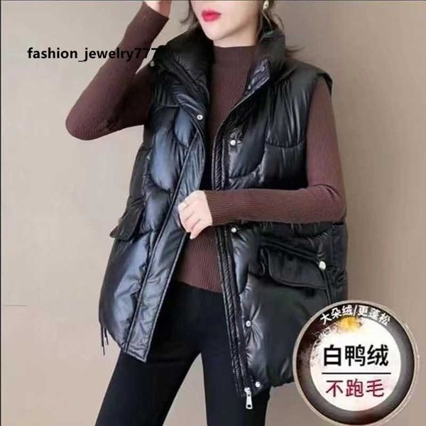 women's vests 2023 down vest women's short winter new sweetheart shoulder white duck down outerwear stand up collar korean fashion, Black;white
women's vests 2023 down vest women's short winter new sweetheart shoulder white duck down outerwear stand up collar korean fashion, Black;white
