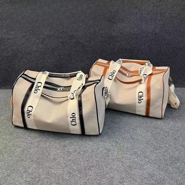 designer travel bag shoulder handbag chio brand canvas printed letter tote men's and women's large capacity portable outdoor lugga
designer travel bag shoulder handbag chio brand canvas printed letter tote men's and women's large capacity portable outdoor lugga