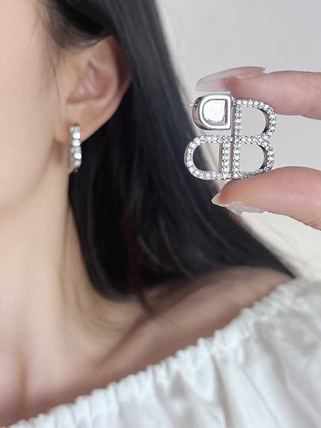 fashion designer double b 2023 new b family letter flashing diamond double b earrings with small design sense network red advanced light lux, Black
fashion designer double b 2023 new b family letter flashing diamond double b earrings with small design sense network red advanced light lux, Black