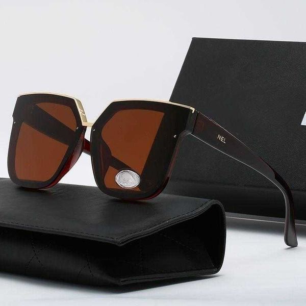 new fashion sunglasses trend large box sunvisor for women summer tourism strong light protection men's, White;black
new fashion sunglasses trend large box sunvisor for women summer tourism strong light protection men's, White;black