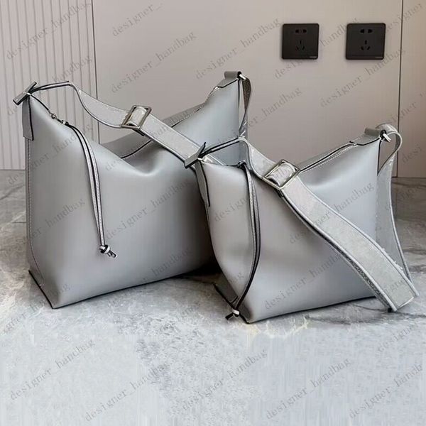 luxurys designers handbags cubi bag women leather shoulder bags phone cross body bag men vintage tote wallet embroidery strap evening bag
luxurys designers handbags cubi bag women leather shoulder bags phone cross body bag men vintage tote wallet embroidery strap evening bag