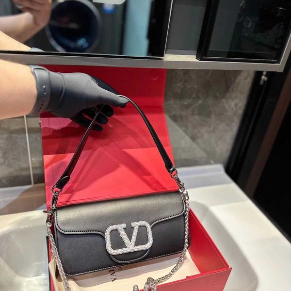 shoulder v box designer bags single for ladies crossbody womens bag underarm bagchain bag with fashionable and textured early spring collect
shoulder v box designer bags single for ladies crossbody womens bag underarm bagchain bag with fashionable and textured early spring collect