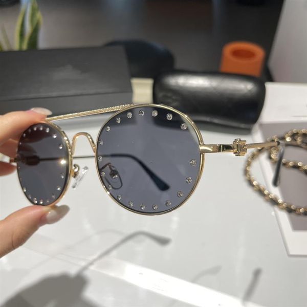 2019 luxury vintage 2380 sunglasses audrey fashion women designer big frame flap sunglasses leopard plank frame come with boxe285s, White;black
2019 luxury vintage 2380 sunglasses audrey fashion women designer big frame flap sunglasses leopard plank frame come with boxe285s, White;black