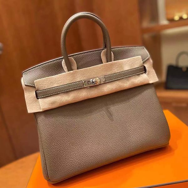 10a luxury handwork designer bag business fashion handbag classic tote bag party banquet purse 25cm 30cm togo leather exquisite electroplati
10a luxury handwork designer bag business fashion handbag classic tote bag party banquet purse 25cm 30cm togo leather exquisite electroplati