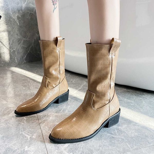 2023 autumn/winter new large heel mid length boots pointed western denim boots sleeve martin boots 230811, Black
2023 autumn/winter new large heel mid length boots pointed western denim boots sleeve martin boots 230811, Black