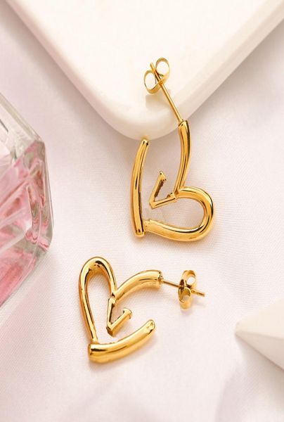18k gold plated stud earring luxury brand designers love letter charm women stainless steel diamond earring wedding party jeweller3075110, Golden;silver
18k gold plated stud earring luxury brand designers love letter charm women stainless steel diamond earring wedding party jeweller3075110, Golden;silver