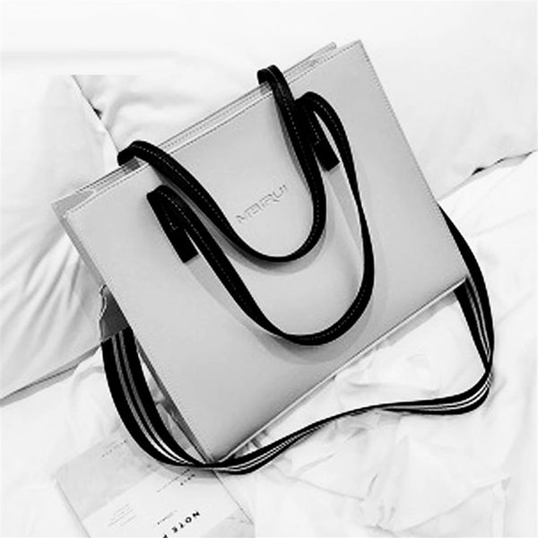 female large-capacity bag 2020 new oblique korean version of the simple fashion shoulder bag can be loaded a4 textbook2461
female large-capacity bag 2020 new oblique korean version of the simple fashion shoulder bag can be loaded a4 textbook2461