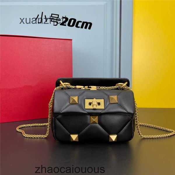 designer valantions classic handbags crossbody women fashionable bags luxury large leather beach lady's bag rivet diamond portable smal
designer valantions classic handbags crossbody women fashionable bags luxury large leather beach lady's bag rivet diamond portable smal