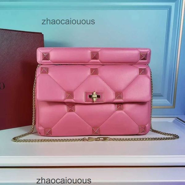 luxury rivet valantions handbags designer shoulder women handbag bags chain medium backpack 3d diamond grid women's handheld crossbody
luxury rivet valantions handbags designer shoulder women handbag bags chain medium backpack 3d diamond grid women's handheld crossbody