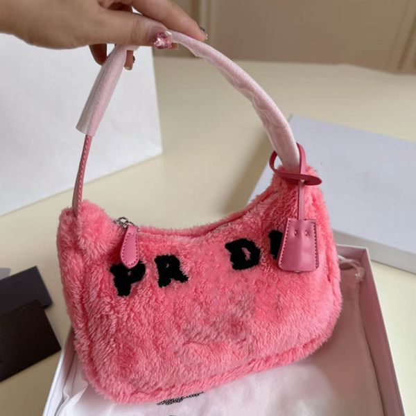 designer bag luxurys crossbody bags plush purse hobo shoulder bags fashion new messenger handbags women purse large capacity tote bag letter
designer bag luxurys crossbody bags plush purse hobo shoulder bags fashion new messenger handbags women purse large capacity tote bag letter