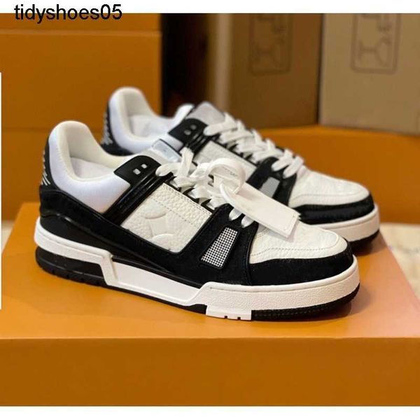 high edition trainer lvity women's shoes sports shoes breathable genuine leather casual shoes couple denim men's board shoes, Black
high edition trainer lvity women's shoes sports shoes breathable genuine leather casual shoes couple denim men's board shoes, Black