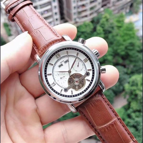 fashion luxury mens watches mechanical automatic movement wristwatches all sub-dials work 43mm genuine leather strap watch for men3045, Slivery;brown
fashion luxury mens watches mechanical automatic movement wristwatches all sub-dials work 43mm genuine leather strap watch for men3045, Slivery;brown