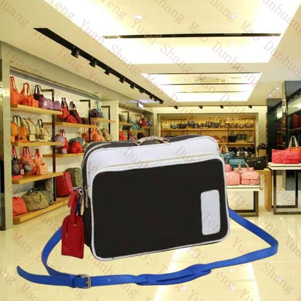 luxurys designer bags men shoulder bag leather flowers messenger crossbody bags shopping bag handbag purse women satchel backpack bookbag
luxurys designer bags men shoulder bag leather flowers messenger crossbody bags shopping bag handbag purse women satchel backpack bookbag