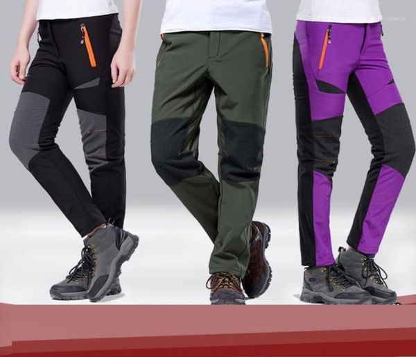 brand 2021 men women hiking pants outdoor softshell trousers waterproof windproof thermal mountain ski11496251, Black;green
brand 2021 men women hiking pants outdoor softshell trousers waterproof windproof thermal mountain ski11496251, Black;green