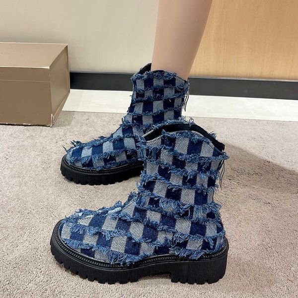 fall 2023 new fashion british v mouth wash denim plaid beggar casual short sleeve martin boots 230811, Black
fall 2023 new fashion british v mouth wash denim plaid beggar casual short sleeve martin boots 230811, Black