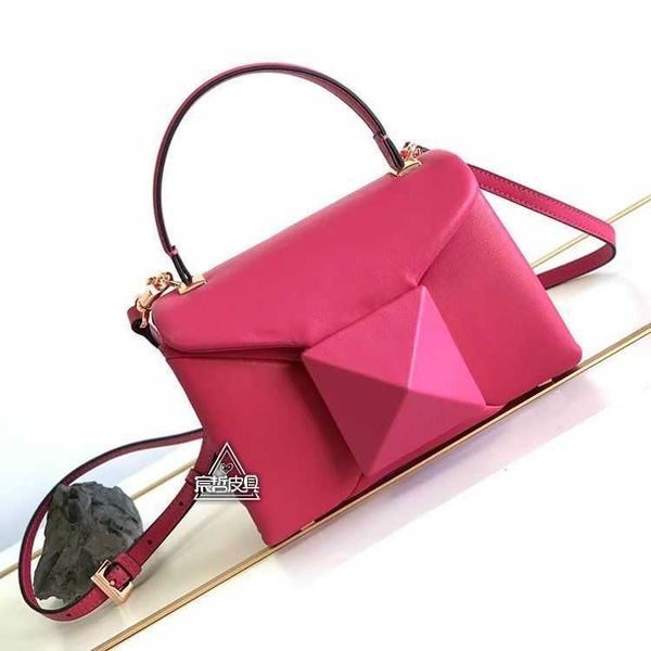 v designer bags for ladies vanew high beauty light french large rivet sheepskin handbag roman fashion and elegant shoulder bag women's
v designer bags for ladies vanew high beauty light french large rivet sheepskin handbag roman fashion and elegant shoulder bag women's